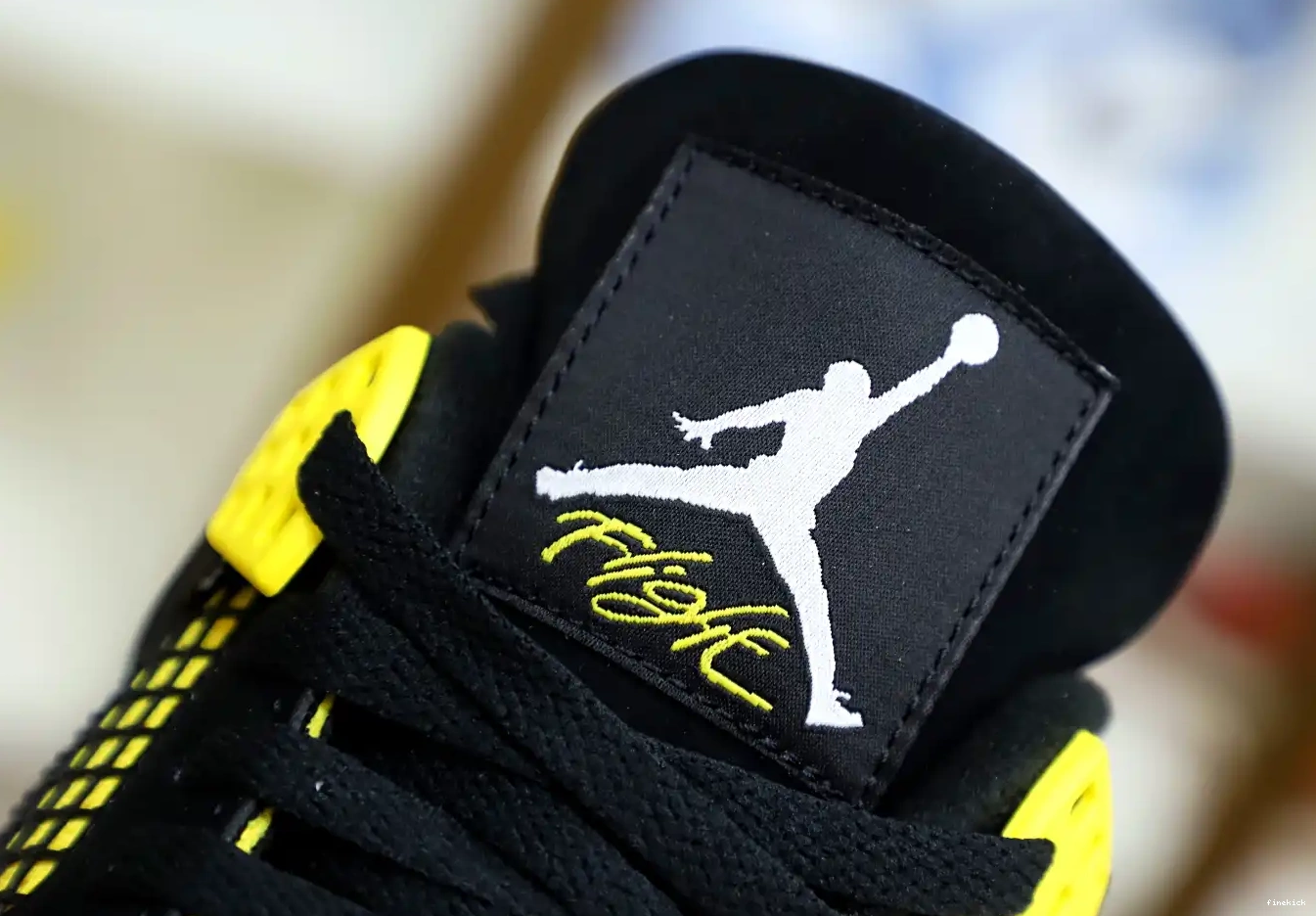 Air Jordan thunder  2023 Jordan4 0325